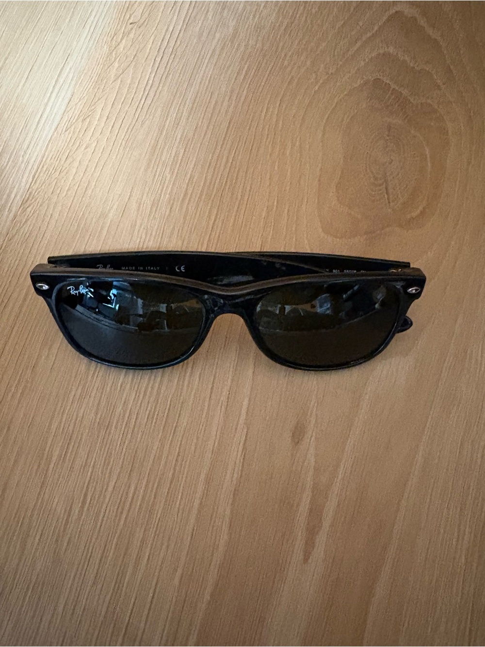 Ray-Ban Wayfarer Sunglasses